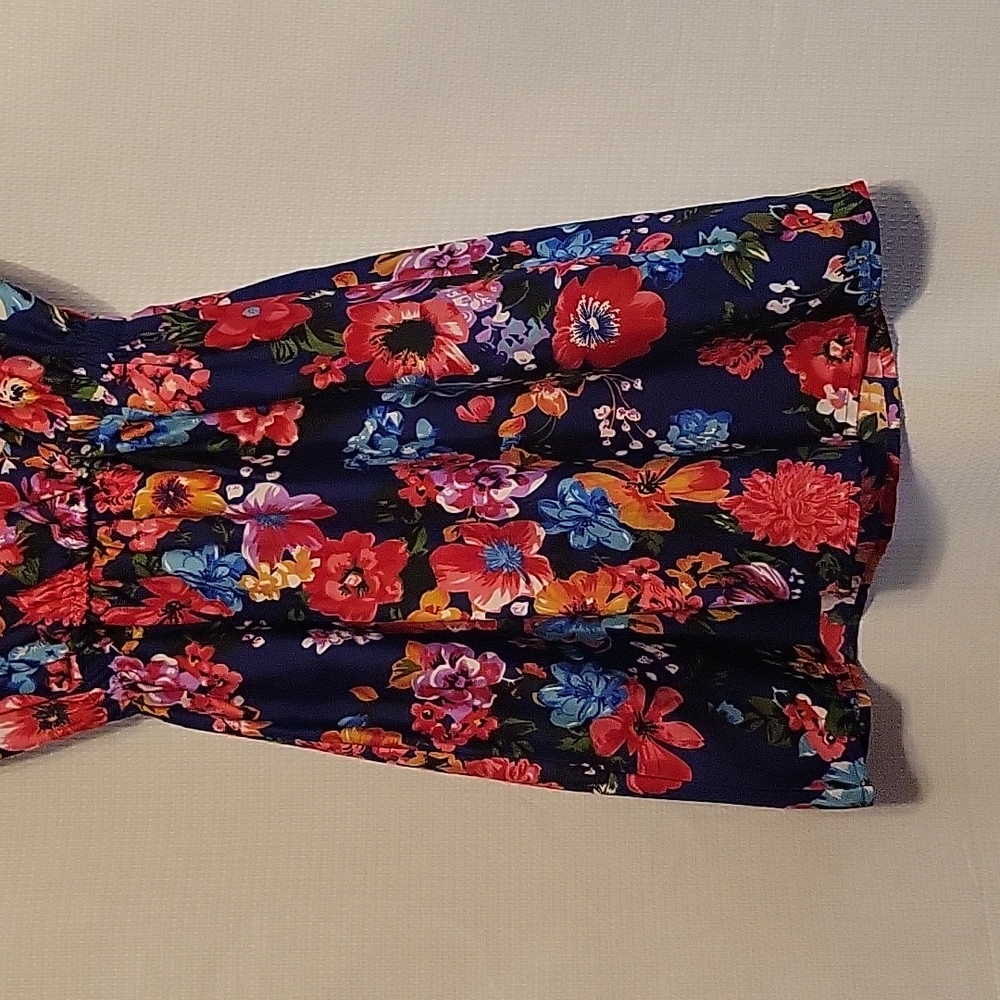 Speed Control Floral Dress - Picture 5 of 5
